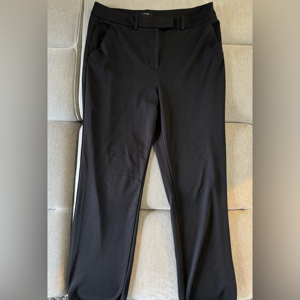Simply Vera Vera Wang high rise dress pants. Size 14, short.